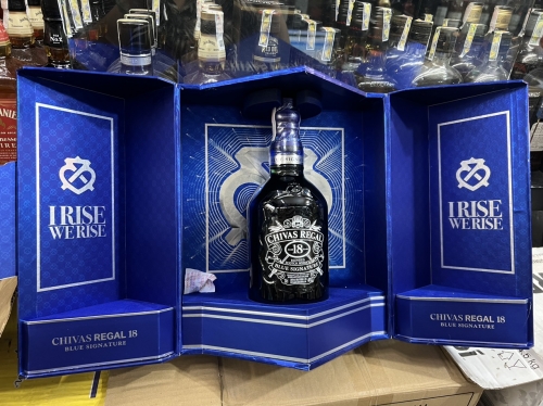 Chivas Regal 18 Year blue 2024